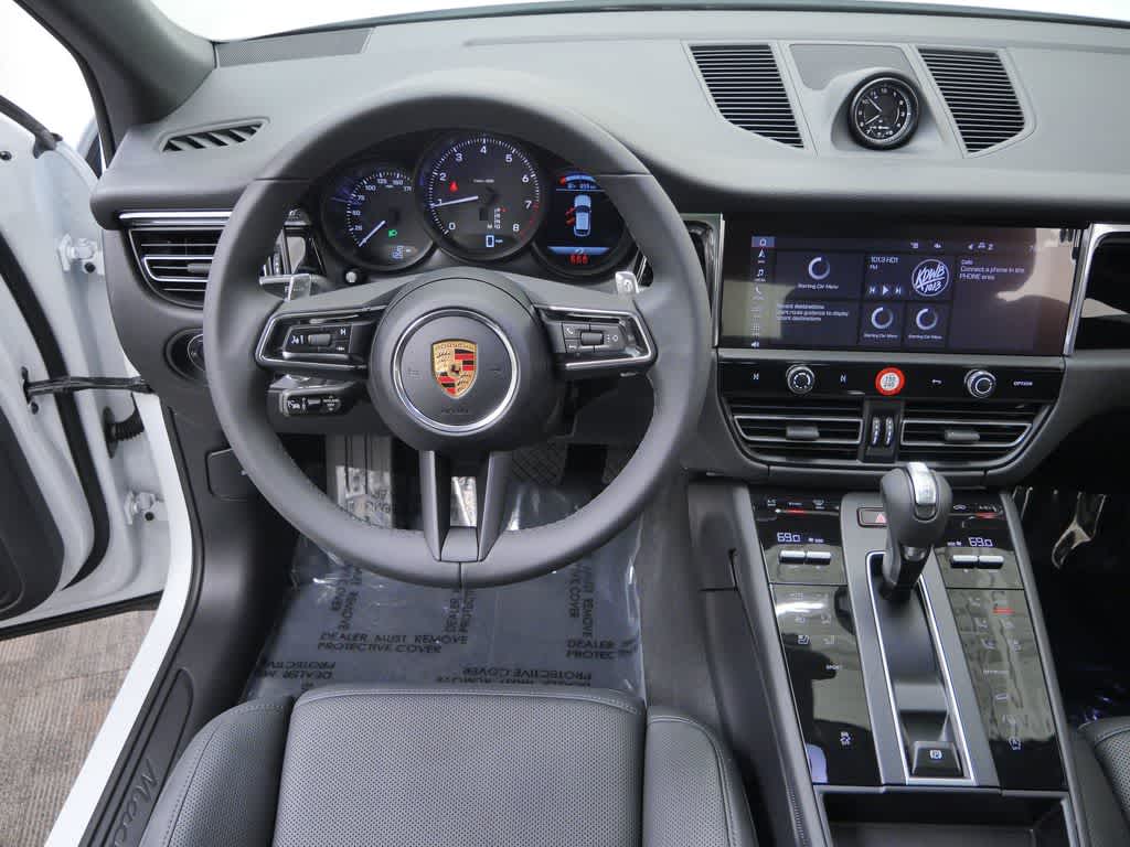 Thumbnail: 2026 Porsche Macan - 16