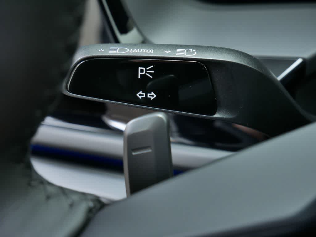 Thumbnail: 2026 Porsche Panamera - 25