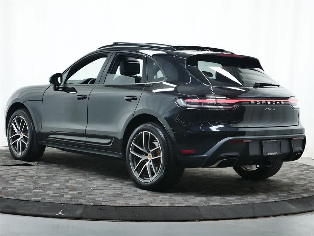 Thumbnail: 2024 Porsche Macan - 2