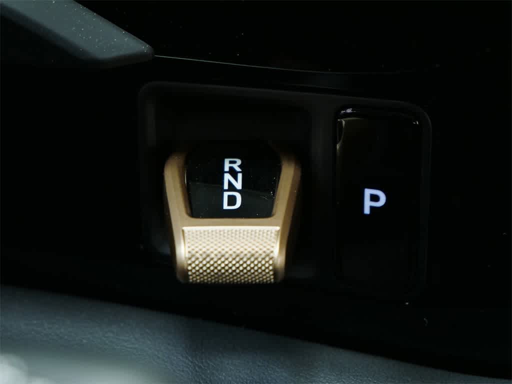 Thumbnail: 2025 Porsche Taycan - 24