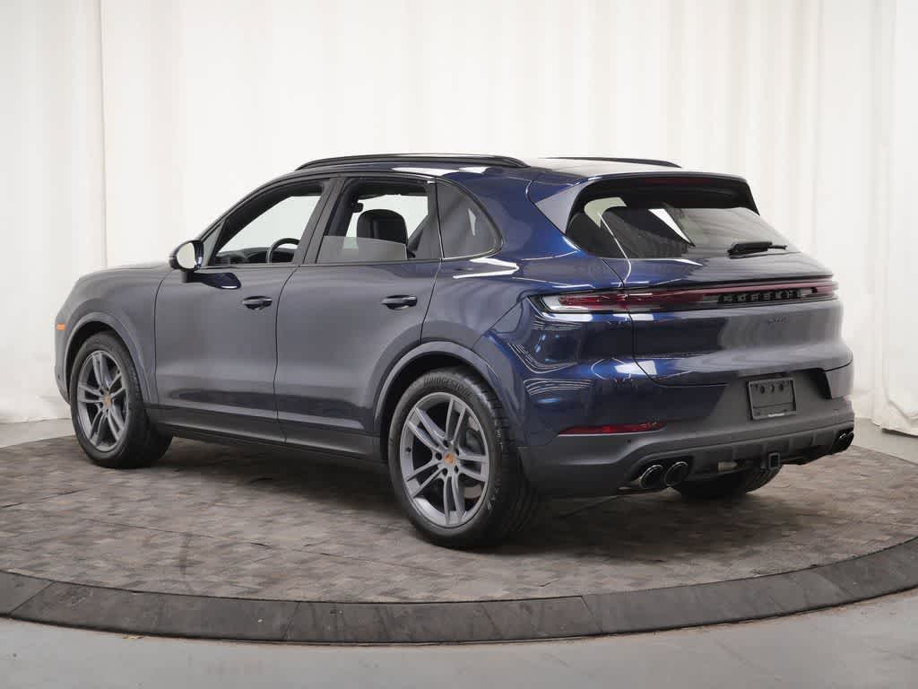 Thumbnail: 2025 Porsche Cayenne - 3