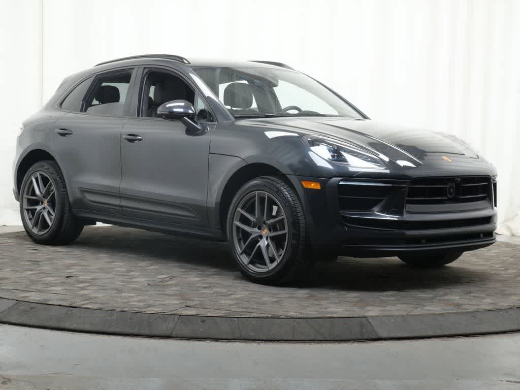 Thumbnail: 2024 Porsche Macan - 9