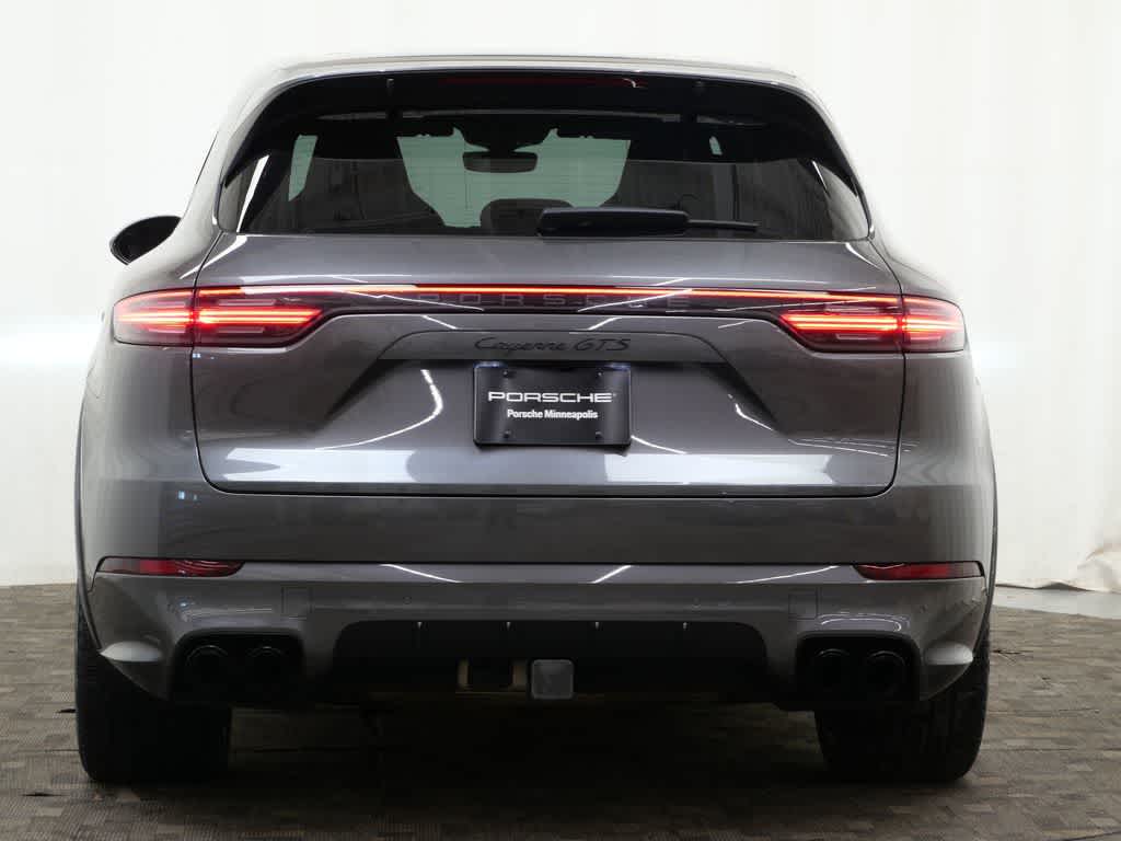 Thumbnail: 2023 Porsche Cayenne - 6