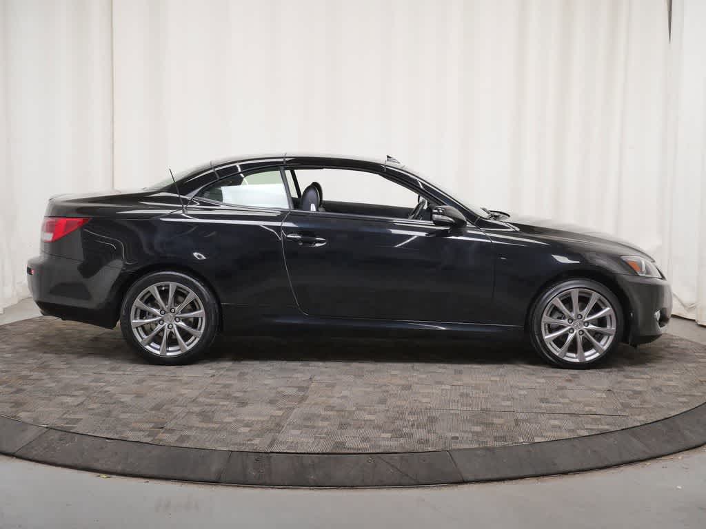 Thumbnail: 2013 Lexus IS - 8