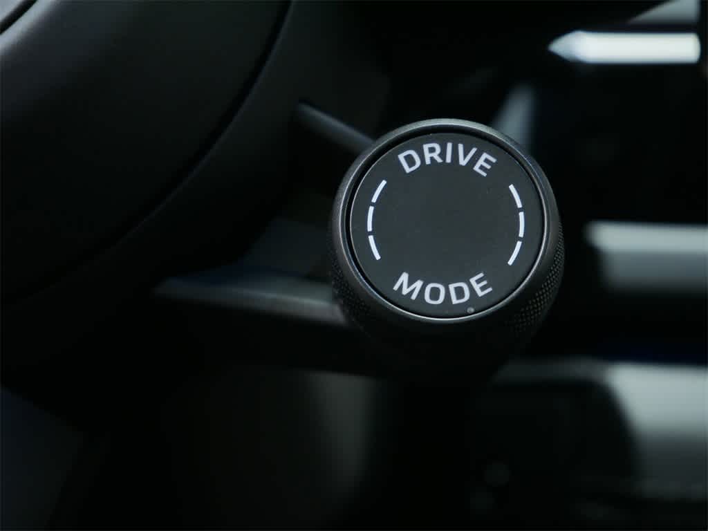 Thumbnail: 2026 Porsche Panamera - 19