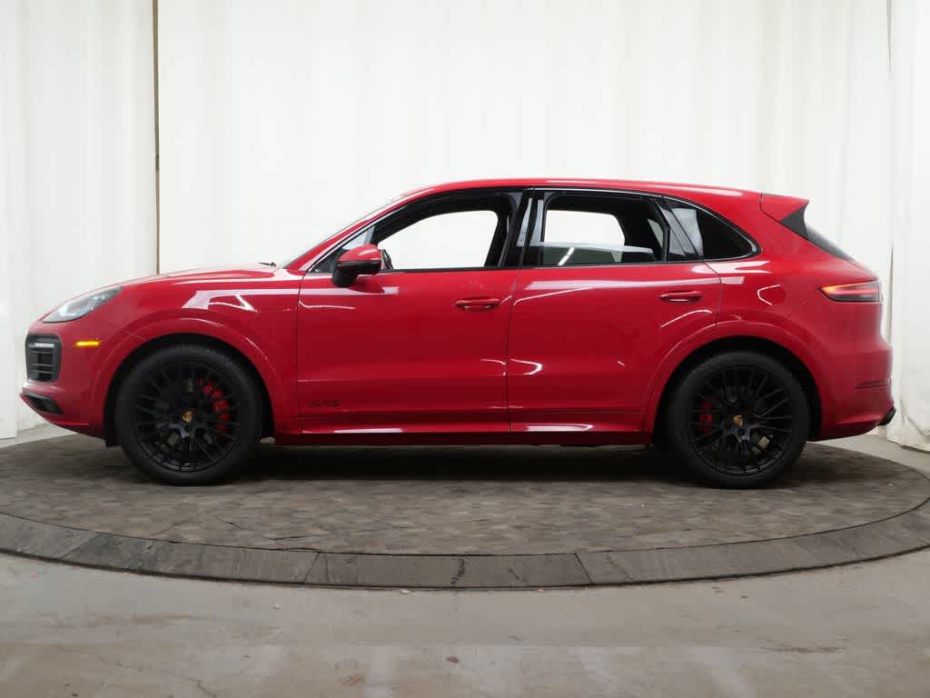 Thumbnail: 2023 Porsche Cayenne - 2