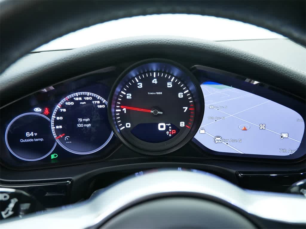 Thumbnail: 2020 Porsche Panamera - 23