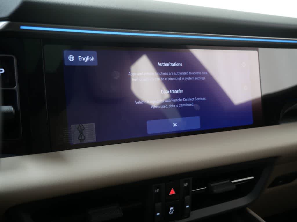 Thumbnail: 2026 Porsche Macan - 24