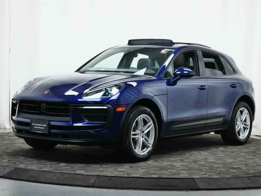Thumbnail: 2024 Porsche Macan - 1