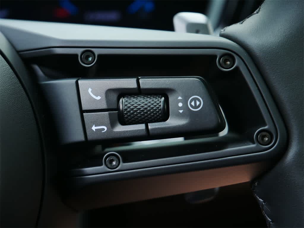 Thumbnail: 2025 Porsche Cayenne - 21