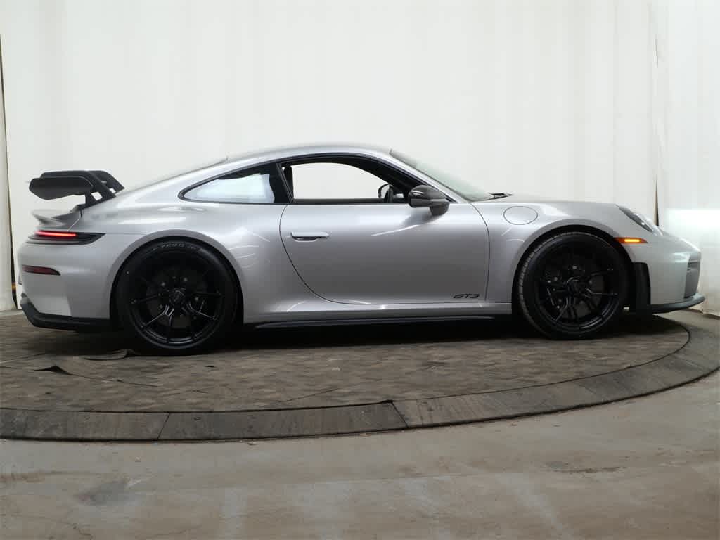 Thumbnail: 2026 Porsche 911 - 8