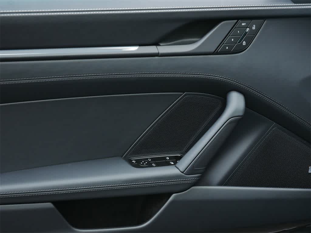 Thumbnail: 2026 Porsche 911 - 11