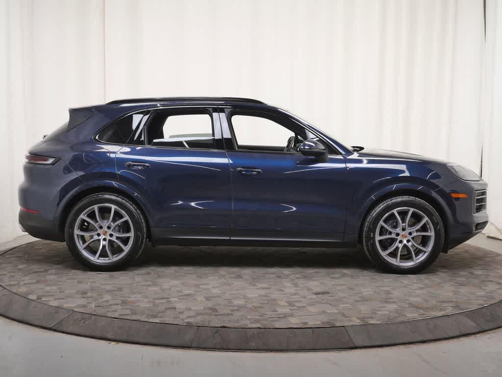 Thumbnail: 2025 Porsche Cayenne - 8