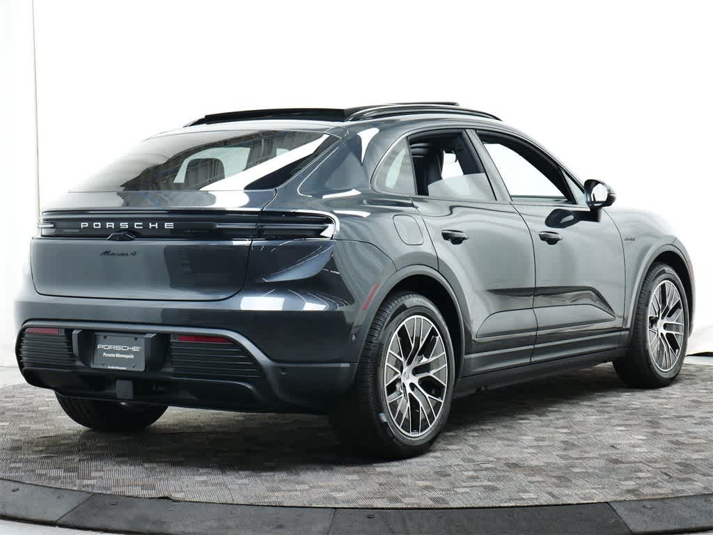 Thumbnail: 2025 Porsche Macan - 7