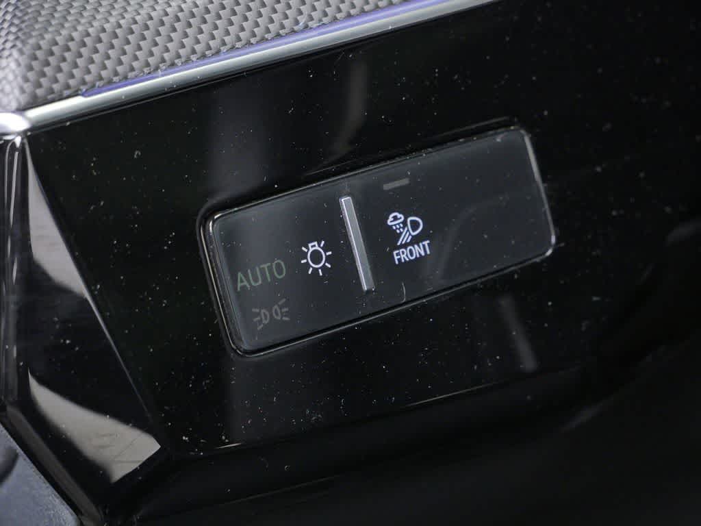 Thumbnail: 2024 Audi SQ8 e-tron - 18