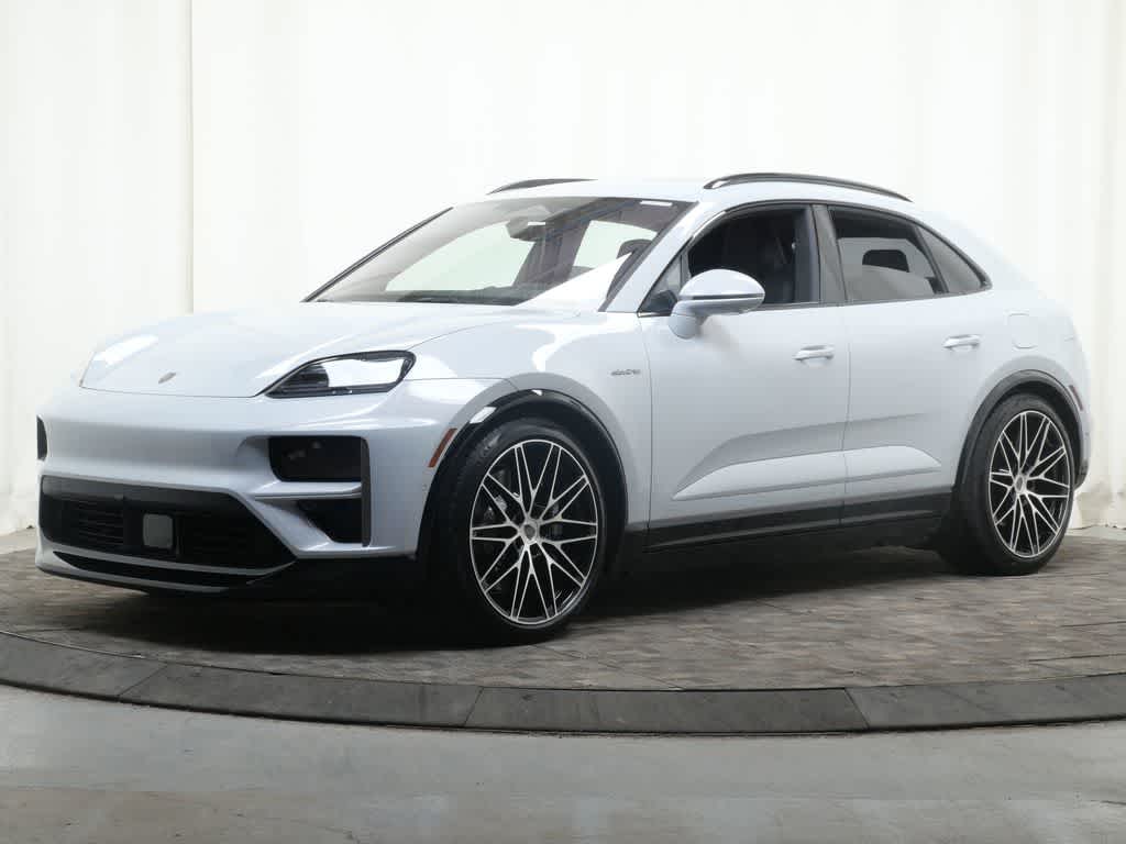 Thumbnail: 2026 Porsche Macan - 1