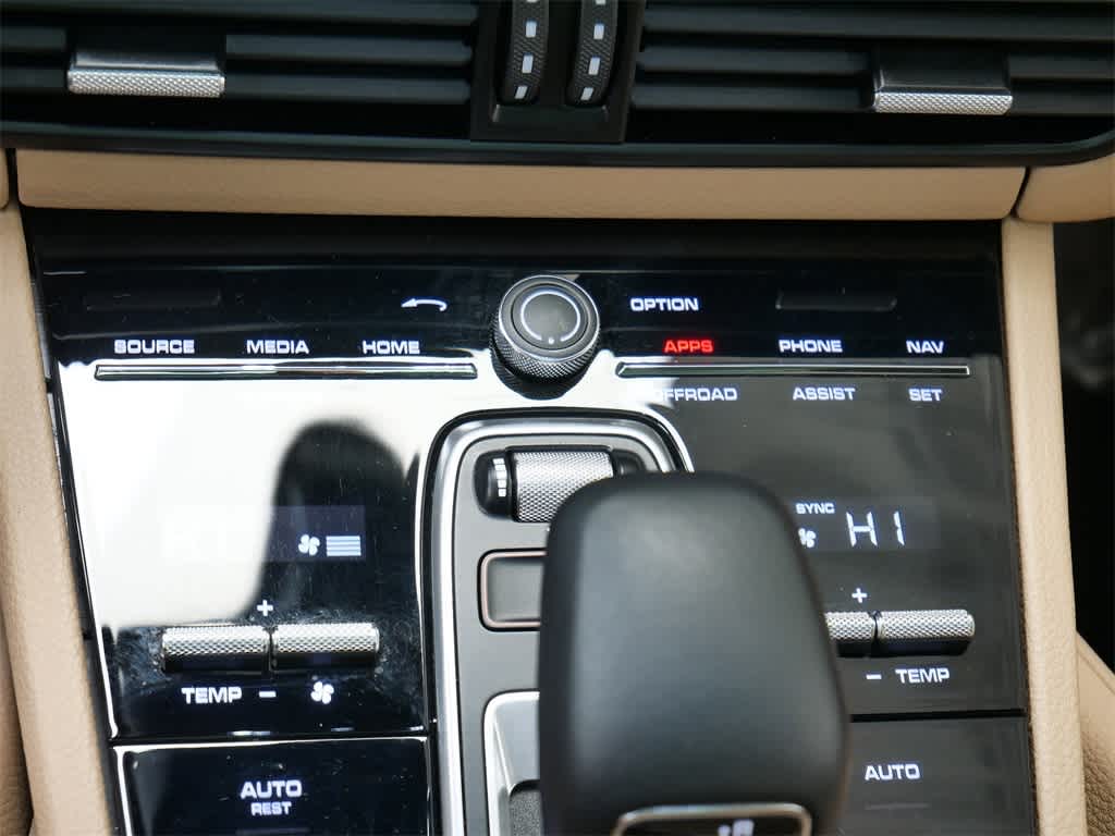 Thumbnail: 2023 Porsche Cayenne - 27