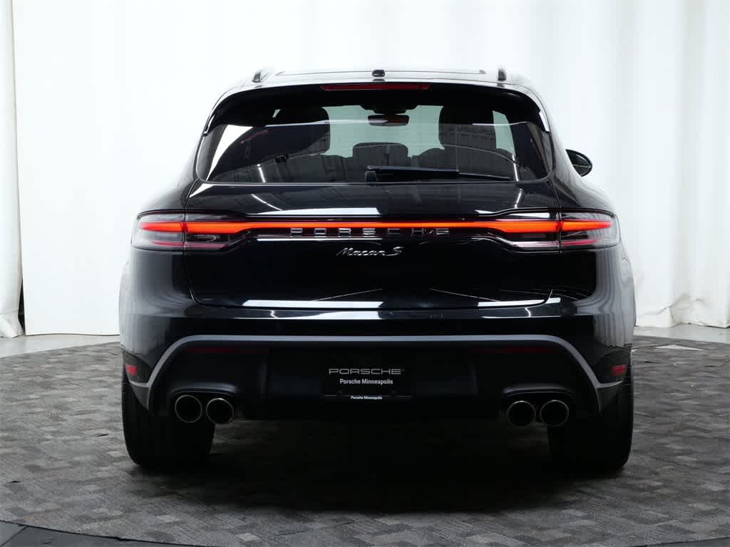 Thumbnail: 2024 Porsche Macan - 6