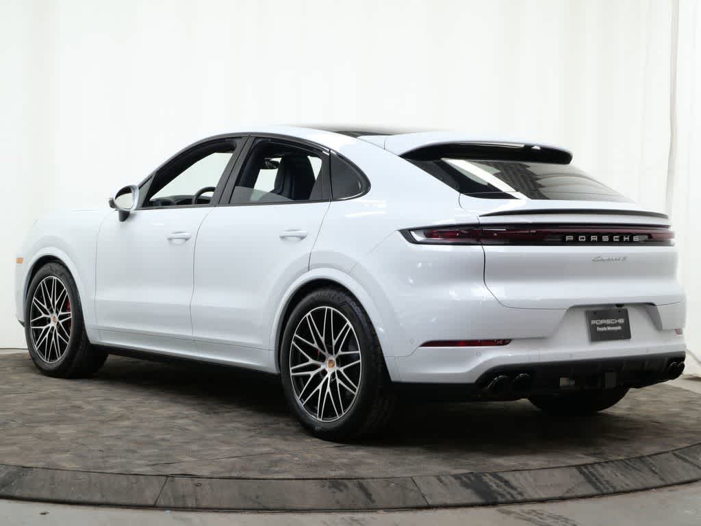 Thumbnail: 2026 Porsche Cayenne - 3