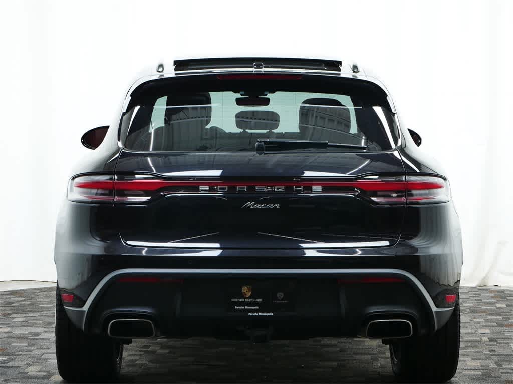 Thumbnail: 2025 Porsche Macan - 6