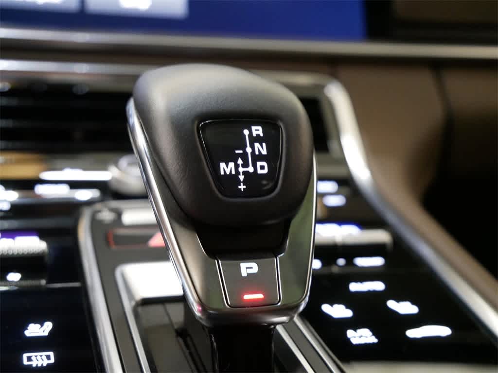 2022 Porsche Panamera S Hybrid 25