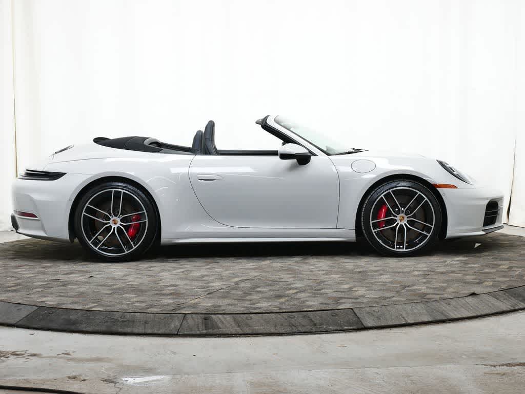 Thumbnail: 2026 Porsche 911 - 8