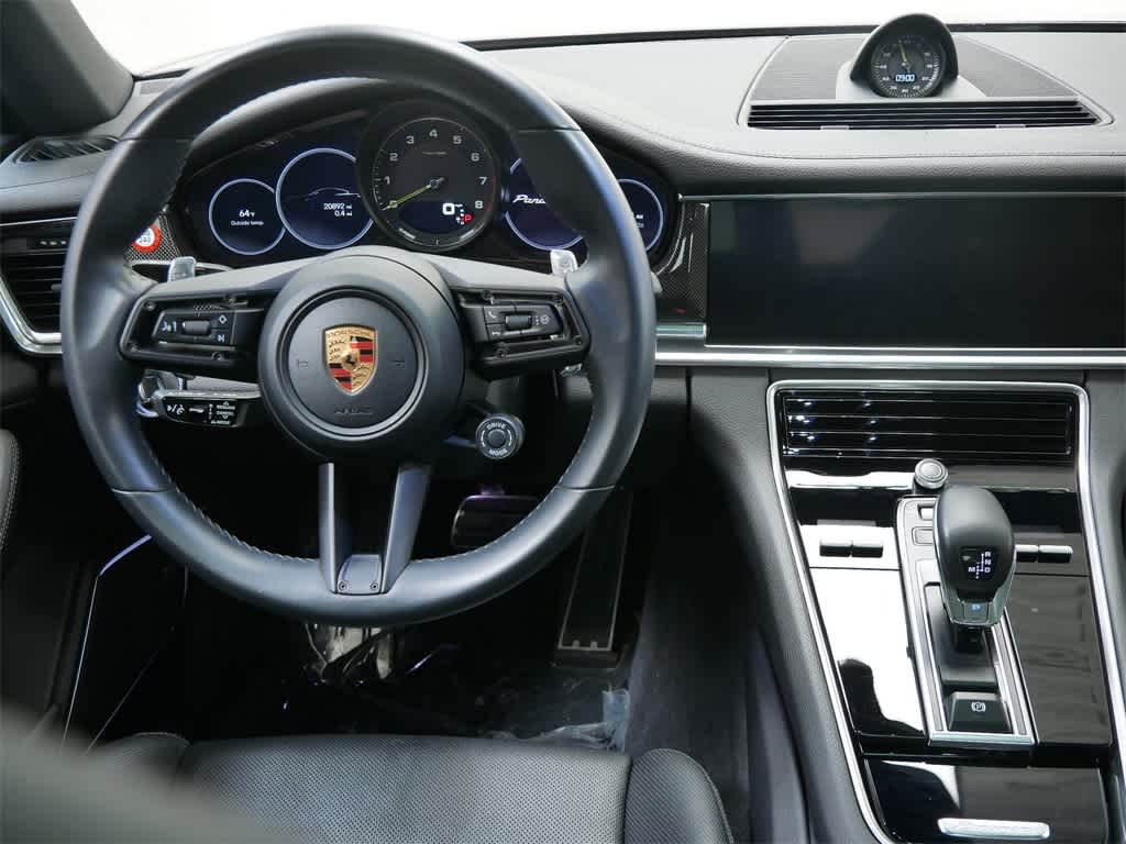 Thumbnail: 2023 Porsche Panamera - 16