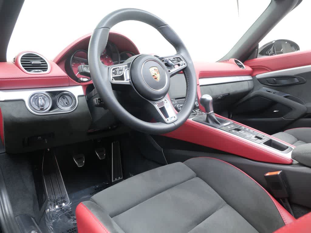 Thumbnail: 2023 Porsche  - 4