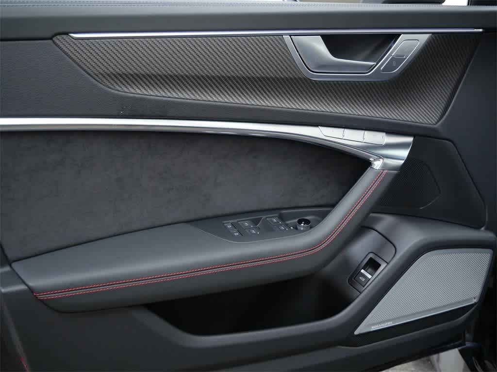 Thumbnail: 2026 Audi RS 6 - 11