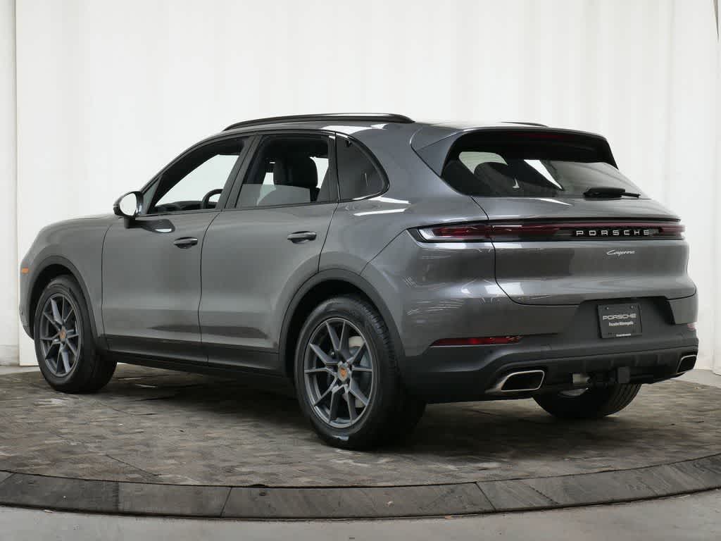 Thumbnail: 2026 Porsche Cayenne - 3
