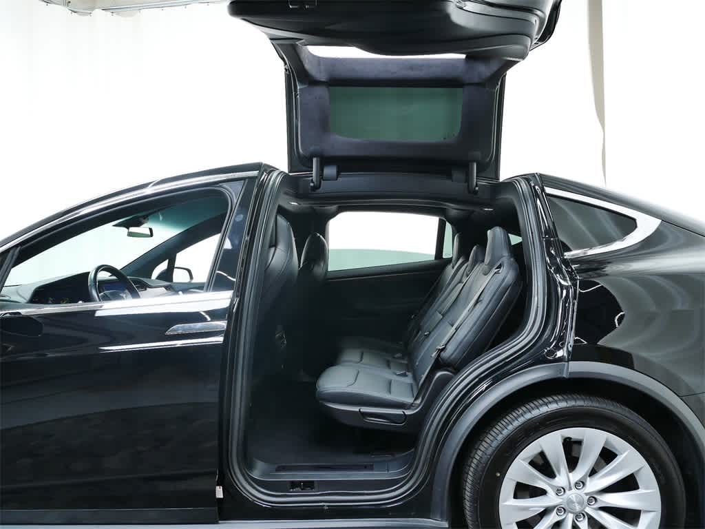 Thumbnail: 2019 Tesla Model X - 13
