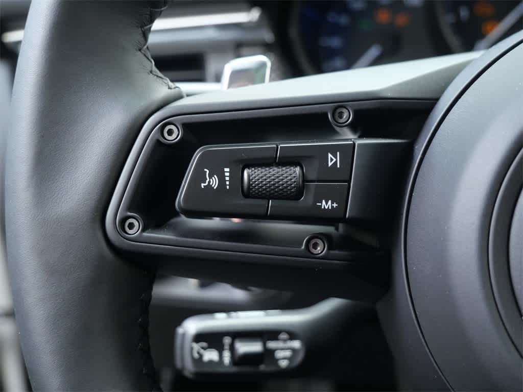 Thumbnail: 2026 Porsche Macan - 22