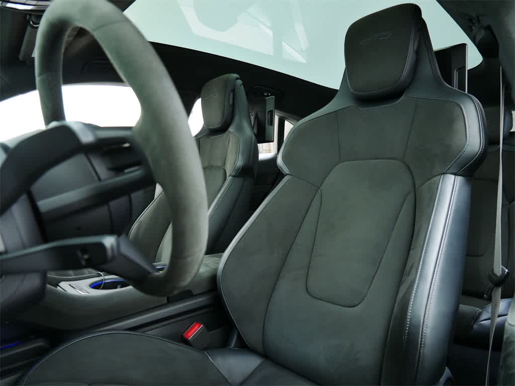 Thumbnail: 2023 Porsche Taycan - 5