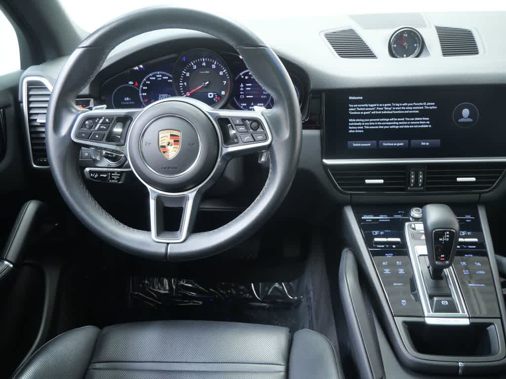 Thumbnail: 2023 Porsche Cayenne - 16