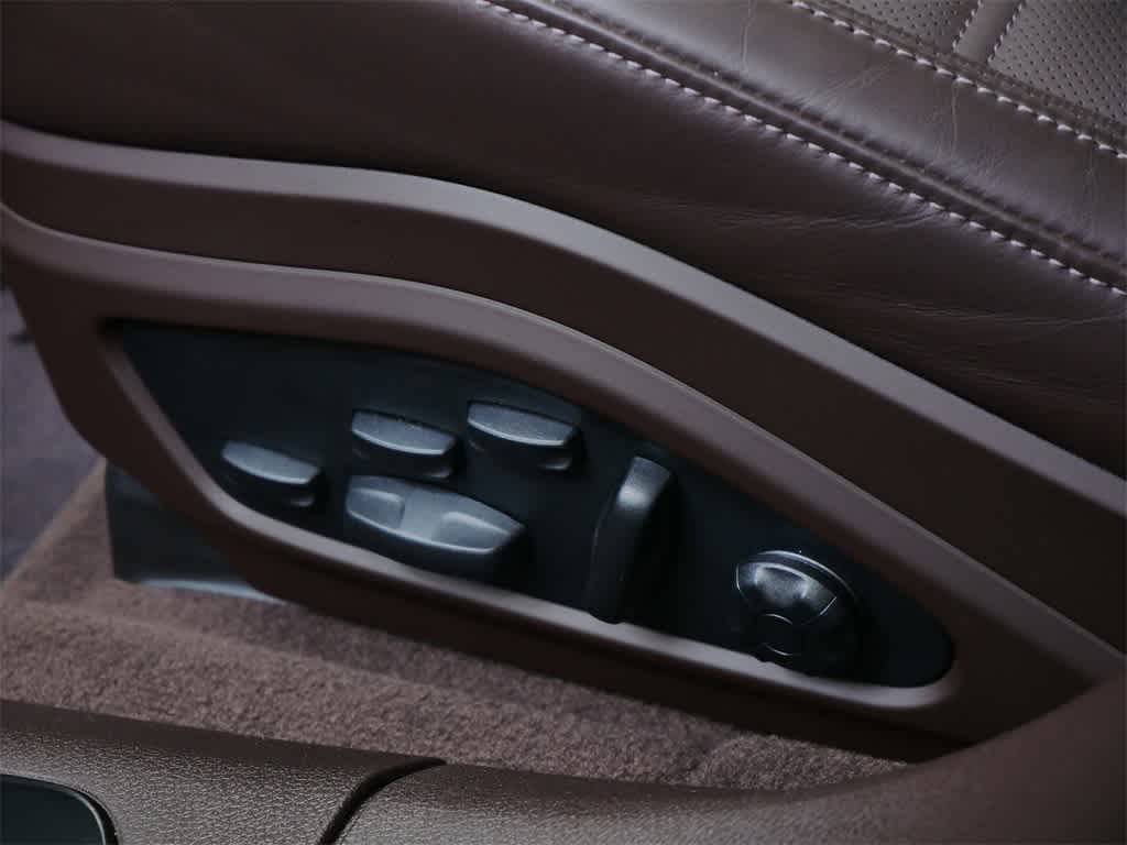 Thumbnail: 2025 Porsche Panamera - 12