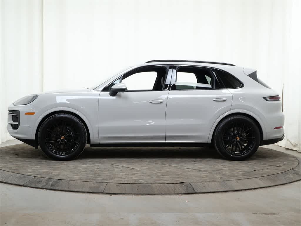 Thumbnail: 2026 Porsche Cayenne - 2