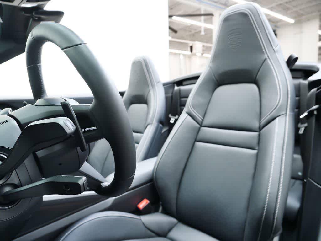 Thumbnail: 2026 Porsche 911 - 5