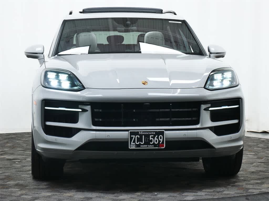Thumbnail: 2024 Porsche Cayenne - 10
