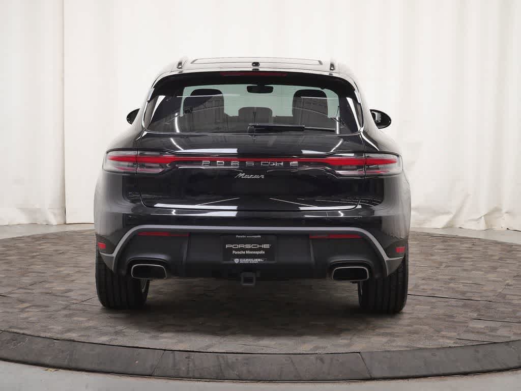 Thumbnail: 2025 Porsche Macan - 6