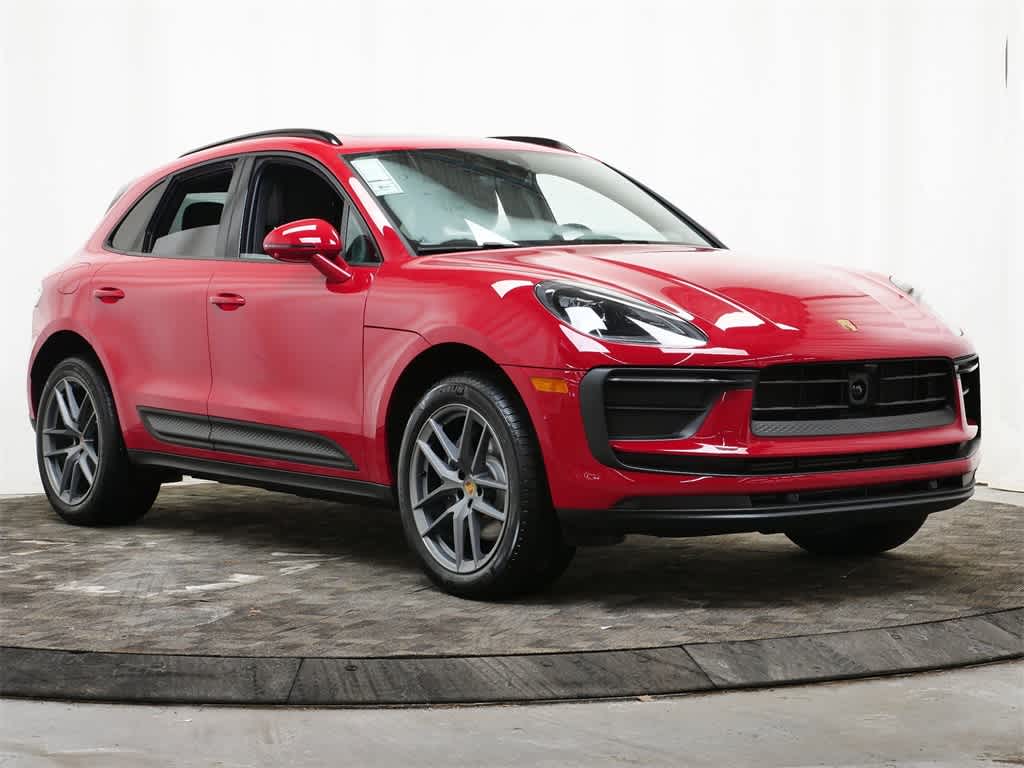 Thumbnail: 2026 Porsche Macan - 10