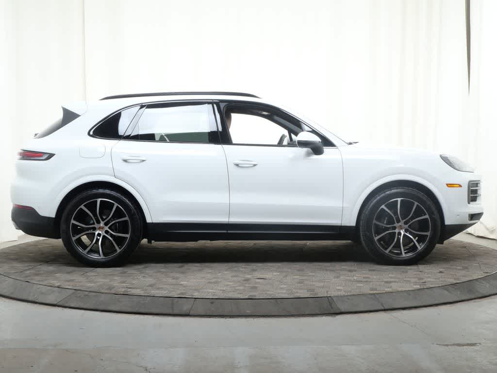 Thumbnail: 2026 Porsche Cayenne - 8