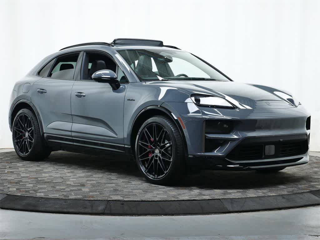 Thumbnail: 2025 Porsche Macan - 9