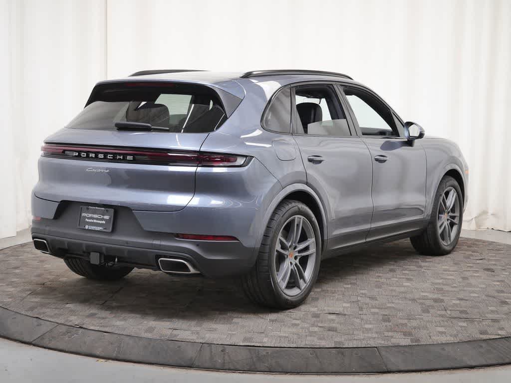 Thumbnail: 2026 Porsche Cayenne - 7