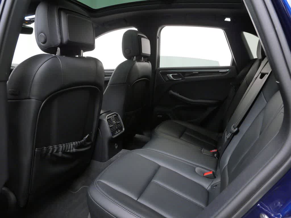 Thumbnail: 2024 Porsche Macan - 14