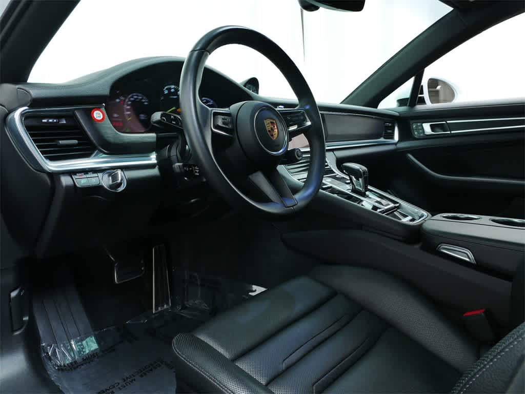 Thumbnail: 2023 Porsche Panamera - 4