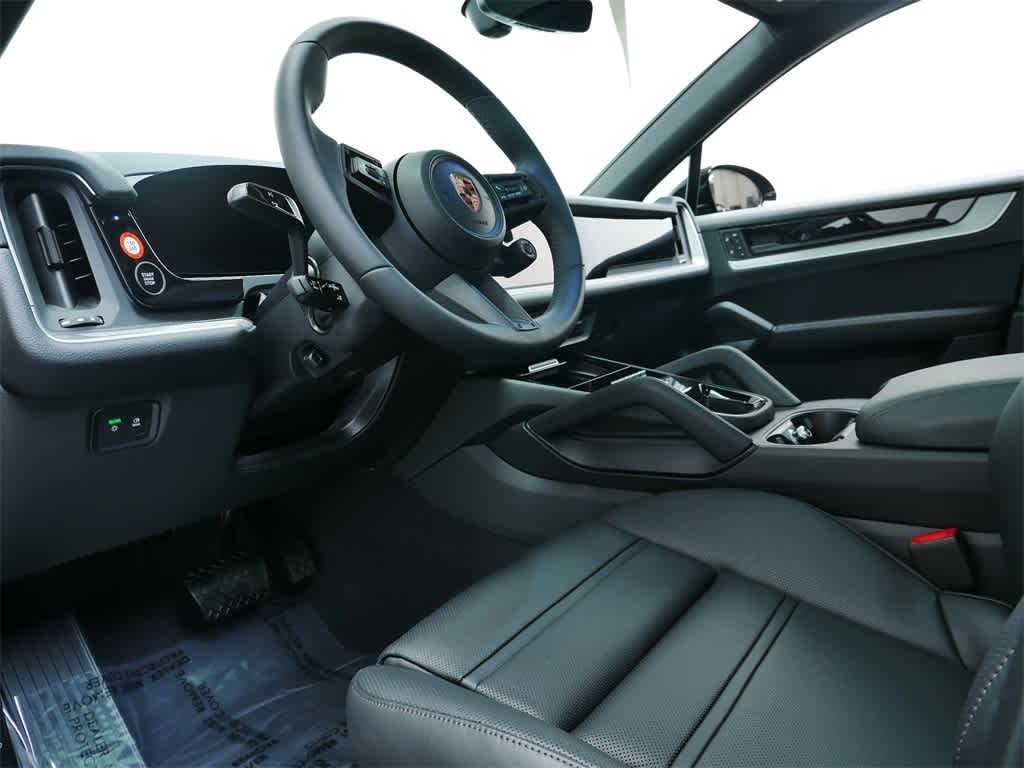 Thumbnail: 2026 Porsche Cayenne - 4