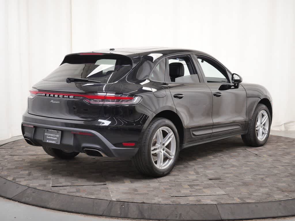 Thumbnail: 2024 Porsche Macan - 7