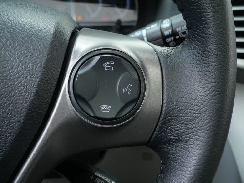 Thumbnail: 2015 Toyota Venza - 17