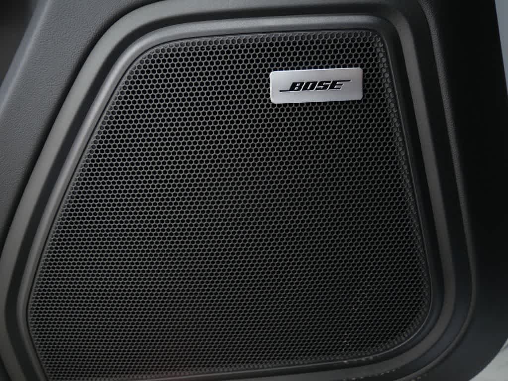 Thumbnail: 2026 Porsche Macan - 17