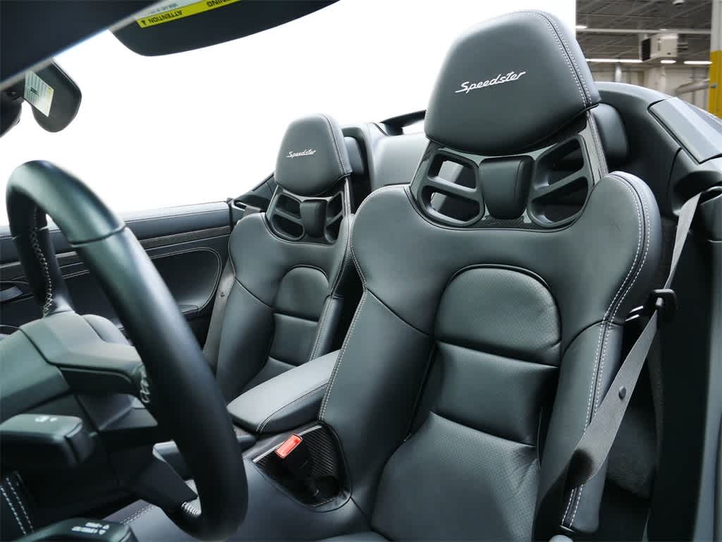 Thumbnail: 2019 Porsche 911 - 5